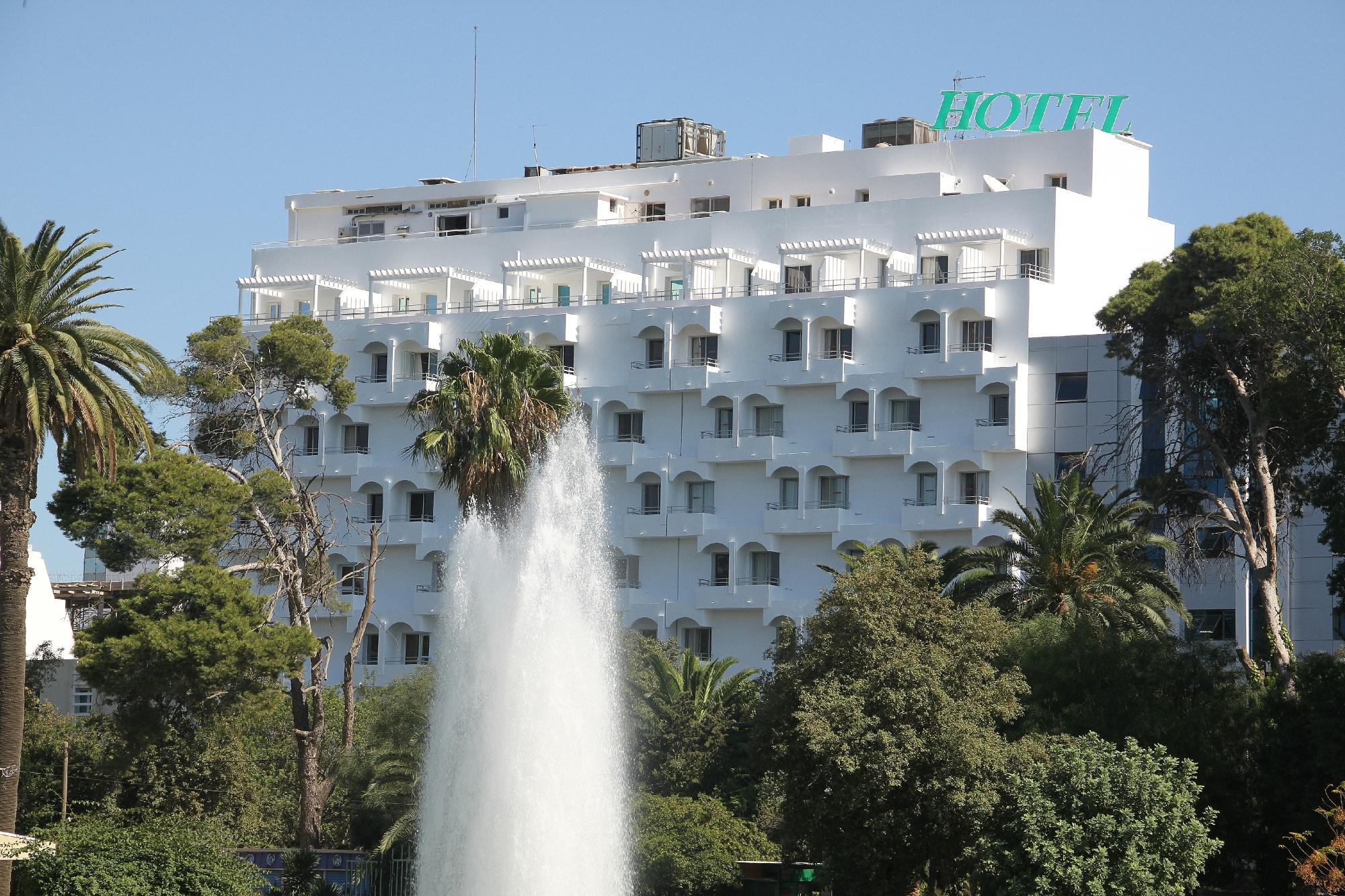 Ambassadeurs Hotel Tunisi Esterno foto